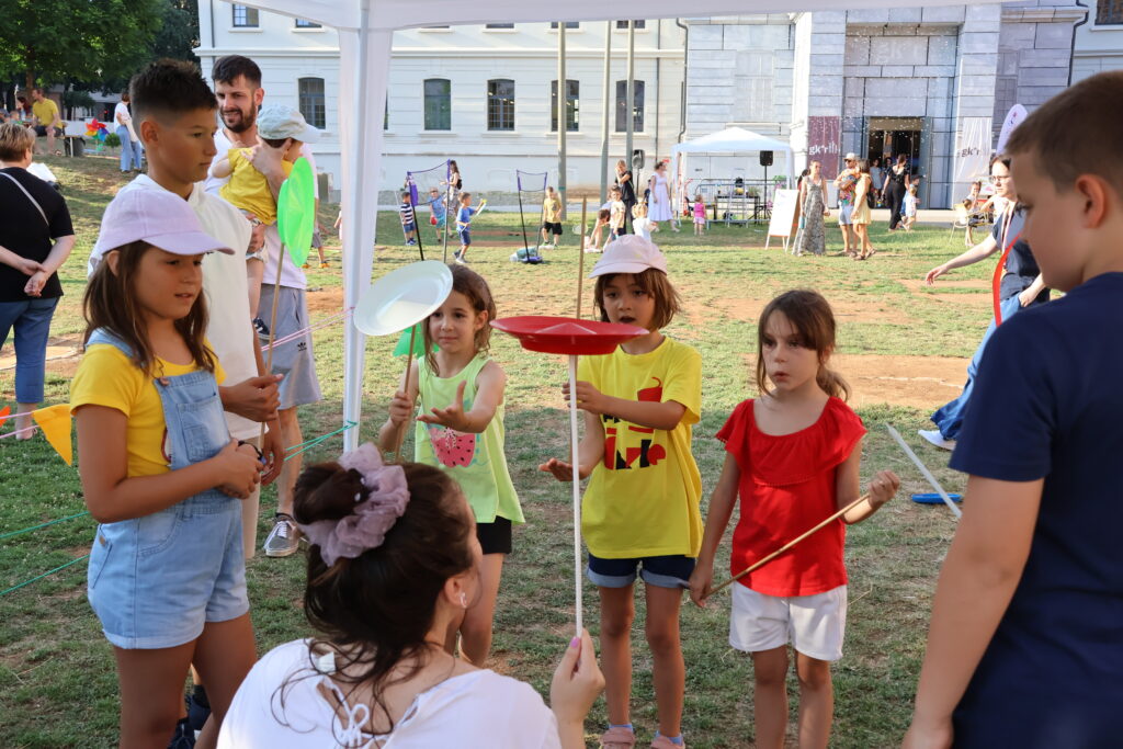 Vrteci-cirkus-1024x683.jpg
