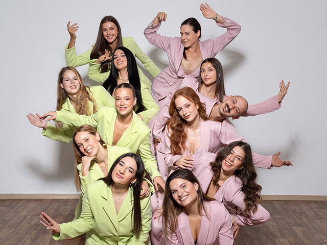 Božićna produkcija [Plesna grupa Flame]